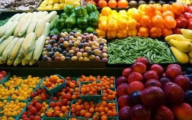 أسعار الخضروات والفاكهة في الأسواق يوم الأحد 8 مارس